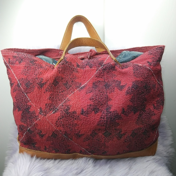 Sundance Handbags - Sundance large red black cotton leather tote bag